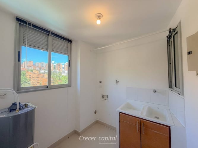 Apartamento de 3 alcobas en arriendo en Los Balsos, Medellín, 135 m² · foto 16 de 24