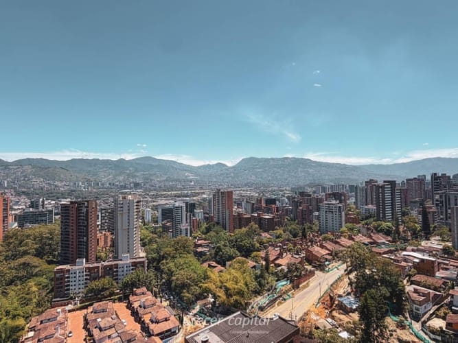 Apartamento de 3 alcobas en arriendo en Los Balsos, Medellín, 135 m² · foto 19 de 24