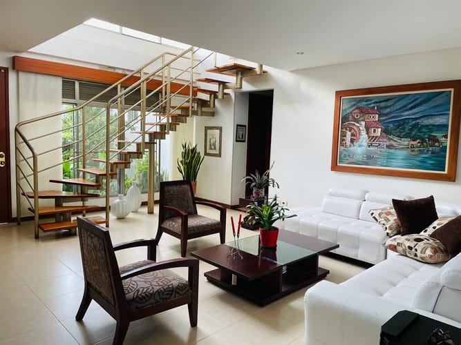 Casa de 5 alcobas en venta en Juan De Ampudia, Jamundí, 350 m² · foto 2 de 24