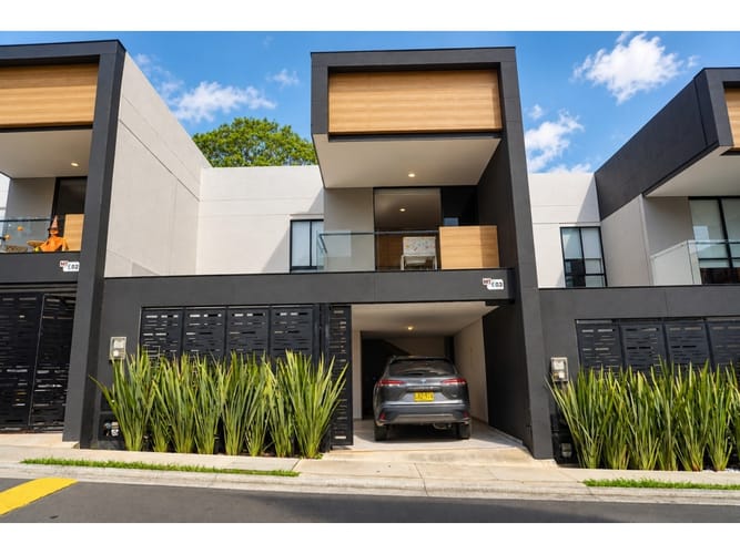 Casa de 3 alcobas en venta en Cerritos, Pereira, 168 m² · foto 18 de 18