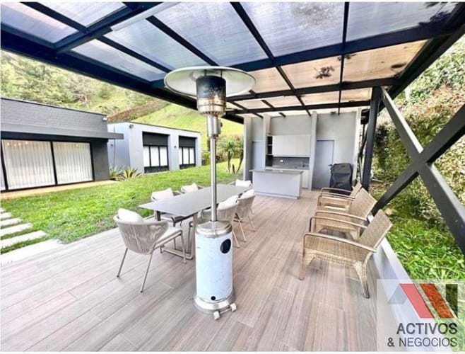 Casa de 4 alcobas en venta en Las Palmas, Envigado, 600 m² · foto 5 de 24