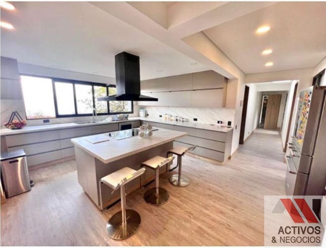 Casa de 4 alcobas en venta en Las Palmas, Envigado, 600 m² · foto 16 de 24