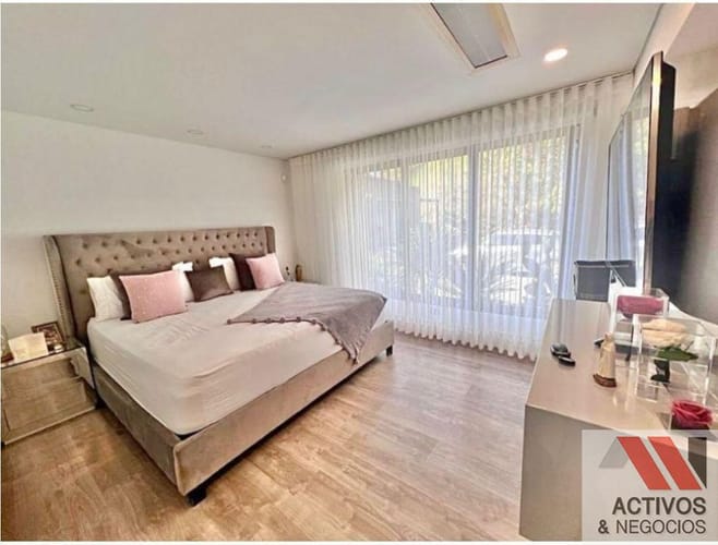 Casa de 4 alcobas en venta en Las Palmas, Envigado, 600 m² · foto 18 de 24