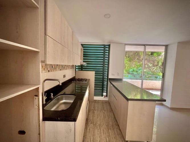 Apartamento de 3 alcobas en venta en Jose Maria Cordoba Parte Baja, Ibagué, 98 m² · foto 14 de 24