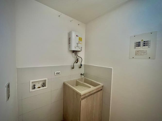 Apartamento de 3 alcobas en venta en Jose Maria Cordoba Parte Baja, Ibagué, 98 m² · foto 6 de 24