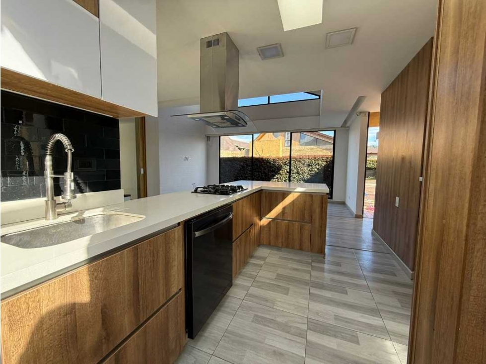 Casa en venta en La Estacion, Cajicá · foto 8 de 22