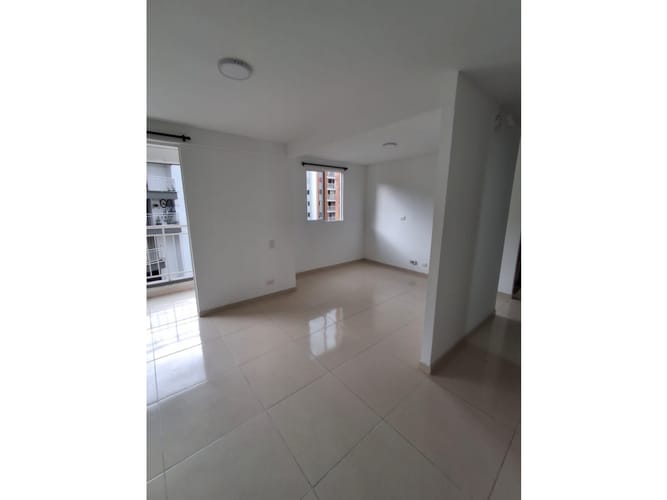 Apartamento en venta en Valle Del Lili, Cali · foto 8 de 15