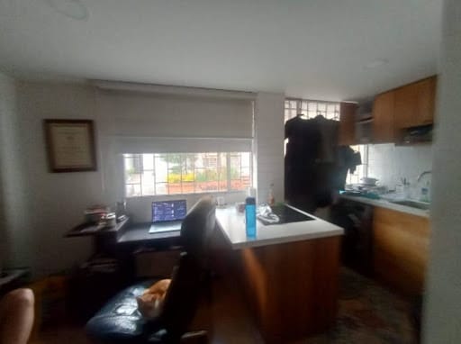 Apartaestudio en venta en La Macarena, Bogotá, 32 m² · foto 12 de 20