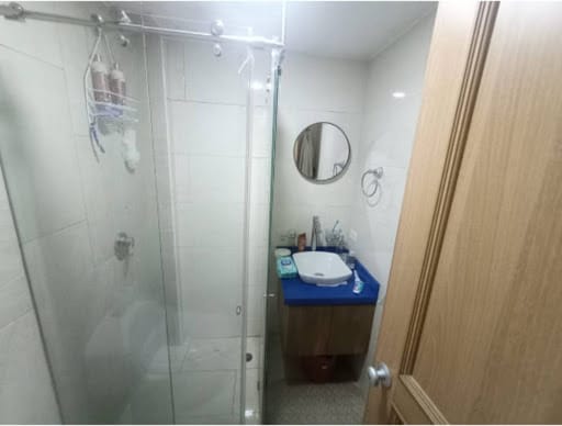 Apartaestudio en venta en La Macarena, Bogotá, 32 m² · foto 17 de 20