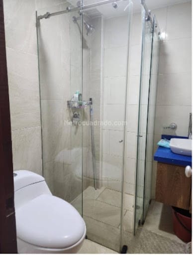Apartaestudio en venta en La Macarena, Bogotá, 32 m² · foto 19 de 20