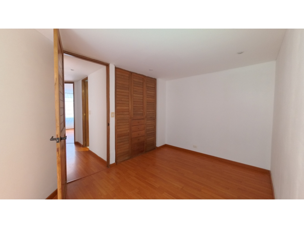 Apartamento en venta en Bella Suiza, Bogotá · foto 8 de 12
