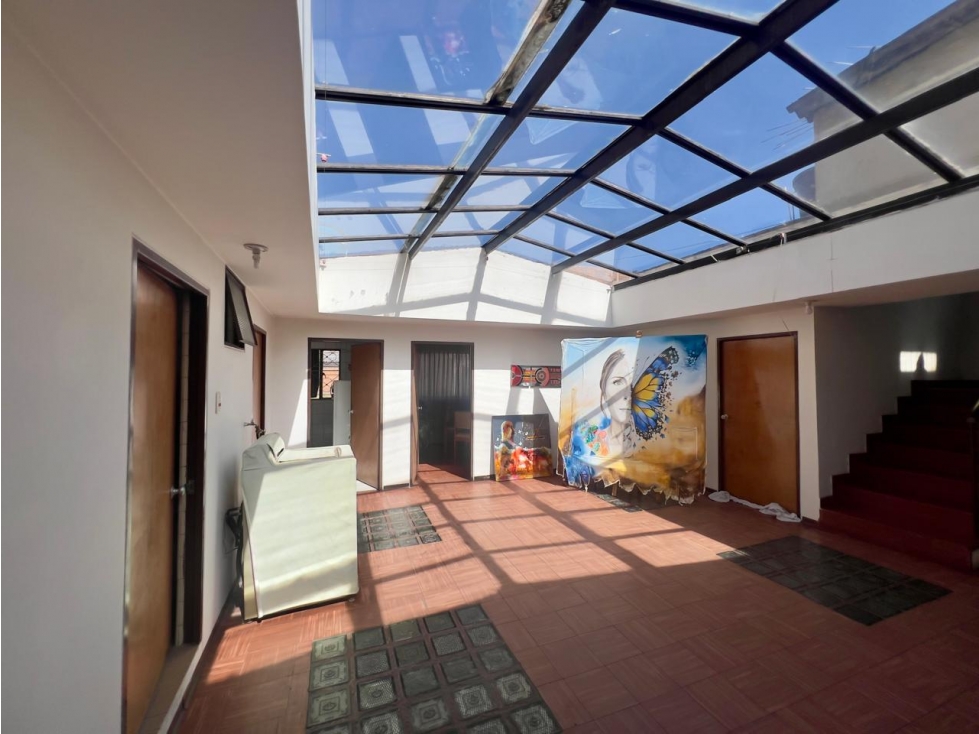 Casa en venta en Prado Pinzon, Bogotá · foto 2 de 9