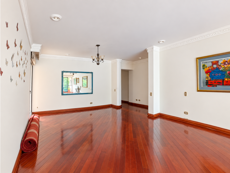 Apartamento en venta en Country Club, Bogotá · foto 8 de 24