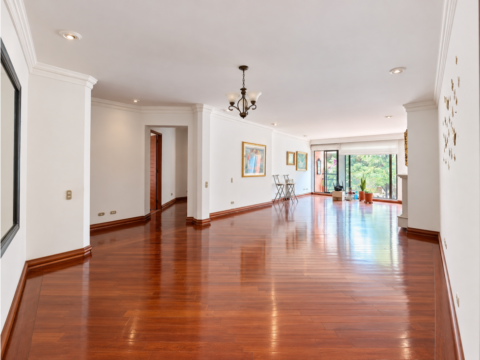 Apartamento en venta en Country Club, Bogotá · foto 10 de 24