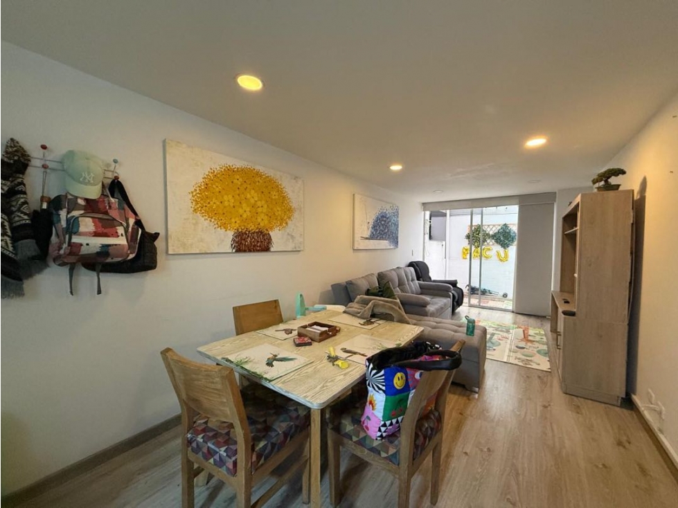 Apartamento en venta en Bella Suiza, Bogotá · foto 3 de 14