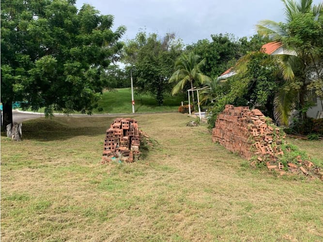Lote en venta en Ricaurte, 408 m² · foto 3 de 12