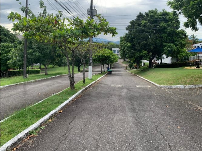 Lote en venta en Ricaurte, 408 m² · foto 6 de 12
