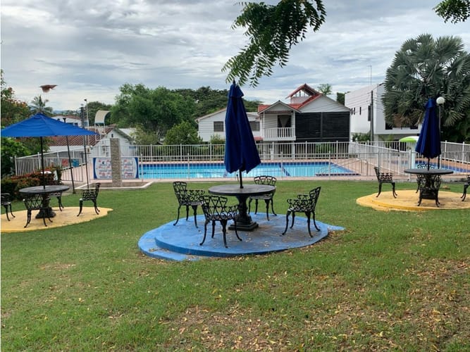 Lote en venta en Ricaurte, 408 m² · foto 8 de 12