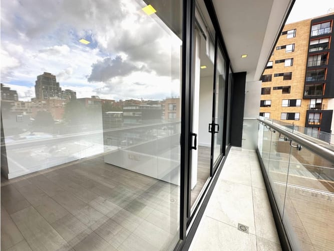 Apartaestudio en venta en Santa Barbara, Bogotá, 53 m² · foto 3 de 5