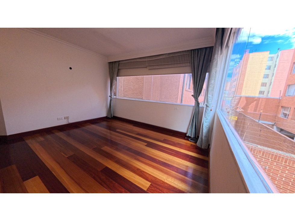 Apartamento en venta en Bella Suiza, Bogotá · foto 2 de 21