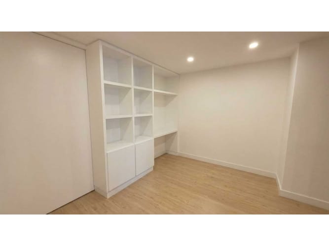 Apartamento de 3 alcobas en venta en Santa Barbara Oriental, Bogotá, 192 m² · foto 8 de 17