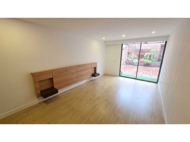 Apartamento de 3 alcobas en venta en Santa Barbara Oriental, Bogotá, 192 m² · foto 13 de 17