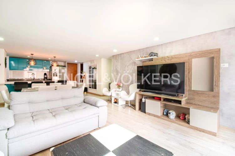 Apartamento de 3 alcobas en venta en Chico, Bogotá, 125 m² · foto 6 de 16