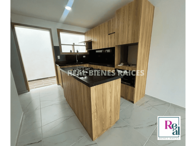Casa de 3 alcobas en venta en La Ceja, 128 m² · foto 2 de 20