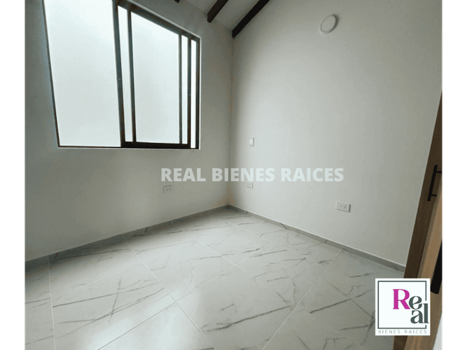 Casa de 3 alcobas en venta en La Ceja, 128 m² · foto 9 de 20
