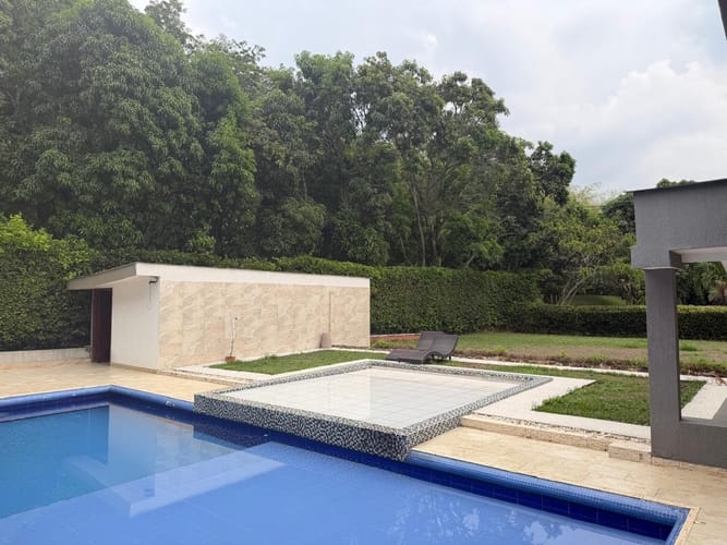 Casa de 5 alcobas en venta en Las Mercedes, Jamundí · foto 17 de 19