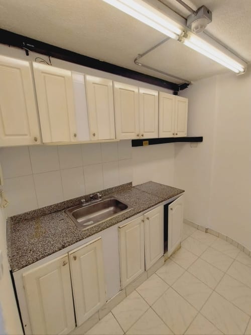 Oficina en arriendo en San Pedro, Cali, 240 m² · foto 6 de 24