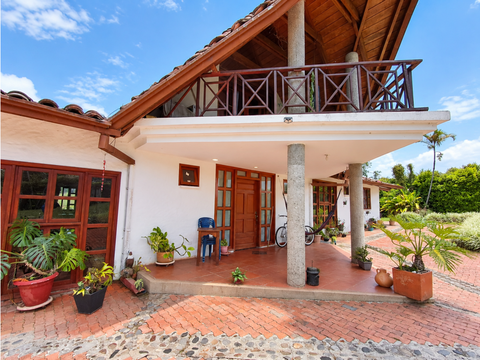Casa en venta en Tribunas Corcega, Pereira · foto 2 de 24
