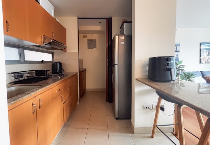 Apartamento de 1 alcoba en venta en La Aguacatala, Medellín, 57 m² · foto 13 de 20