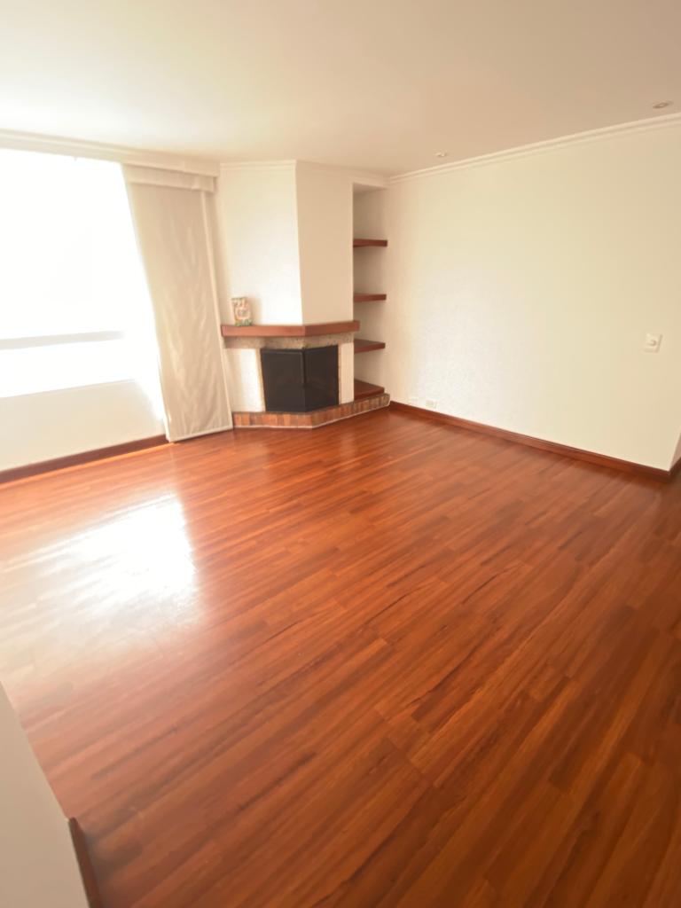 Apartamento en venta en Alhambra, Bogotá · foto 2 de 16