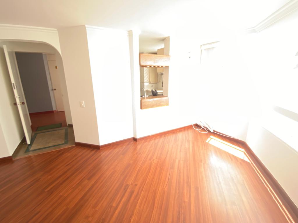 Apartamento en venta en Alhambra, Bogotá · foto 3 de 16