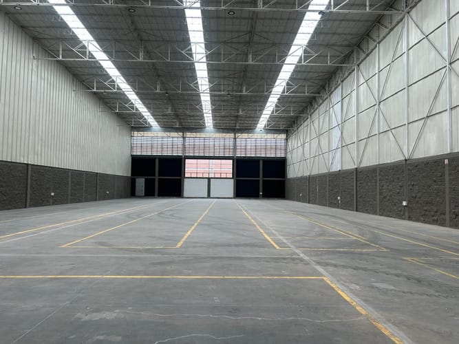 Bodega en arriendo en Siberia, Cota, 2582 m² · foto 2 de 10