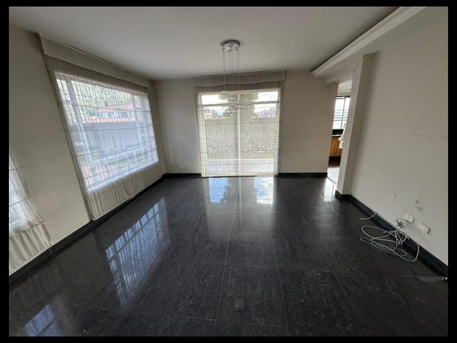 Casa en venta en Chuntame, Cajicá, 480 m² · foto 5 de 24