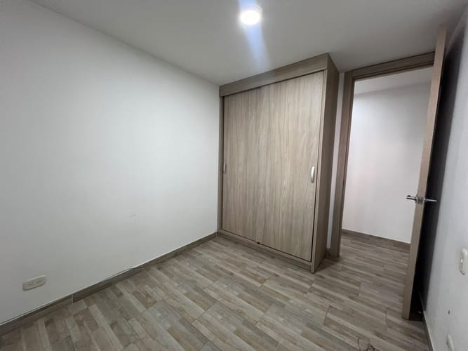 Apartamento de 2 alcobas en venta en Bochalema, Cali, 57 m² · foto 11 de 14