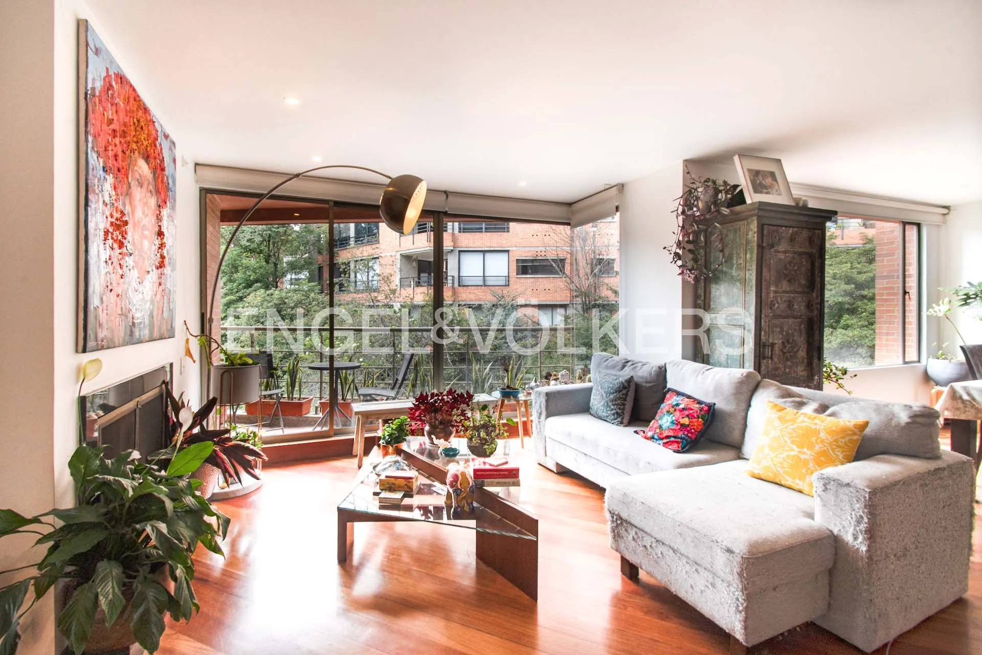 Apartamento en venta en Los Rosales, Bogotá · foto 3 de 15