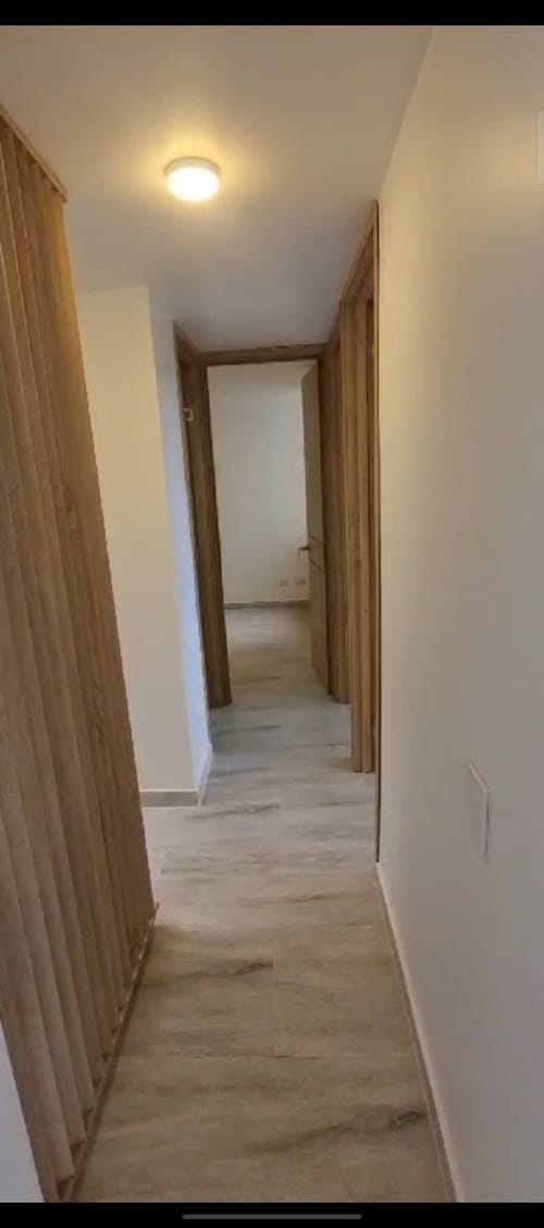Apartamento de 3 alcobas en venta en Lusitania, Madrid, 60 m² · foto 5 de 13