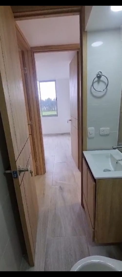 Apartamento de 3 alcobas en venta en Lusitania, Madrid, 60 m² · foto 9 de 13
