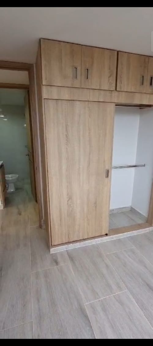 Apartamento de 3 alcobas en venta en Lusitania, Madrid, 60 m² · foto 10 de 13