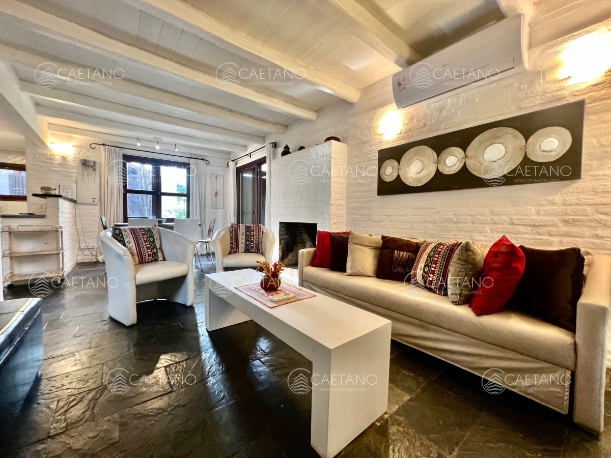 Casa en alquiler en Pinares