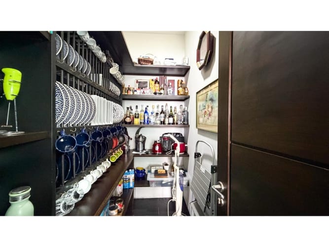 Casa de 3 alcobas en venta en El Poblado, Medellín, 726 m² · foto 22 de 24