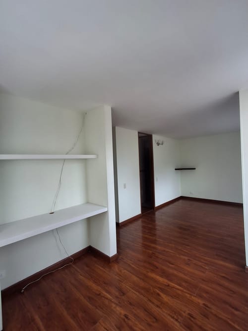 Apartamento en venta en Portales Del Norte, Bogotá · foto 15 de 24