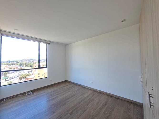 Apartamento de 3 alcobas en venta en La Floresta, Bogotá, 128 m² · foto 14 de 24