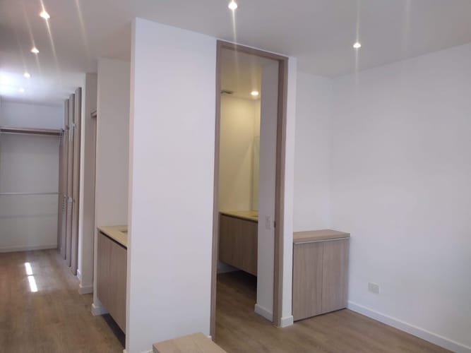 Apartaestudio en arriendo en Santa Ana Oriental, Bogotá, 49 m² · foto 6 de 13