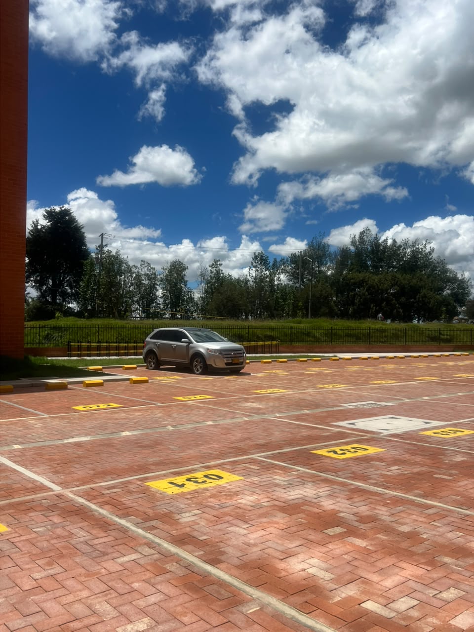 Apartamento en arriendo en Lagos De Torca, Bogotá · foto 11 de 13