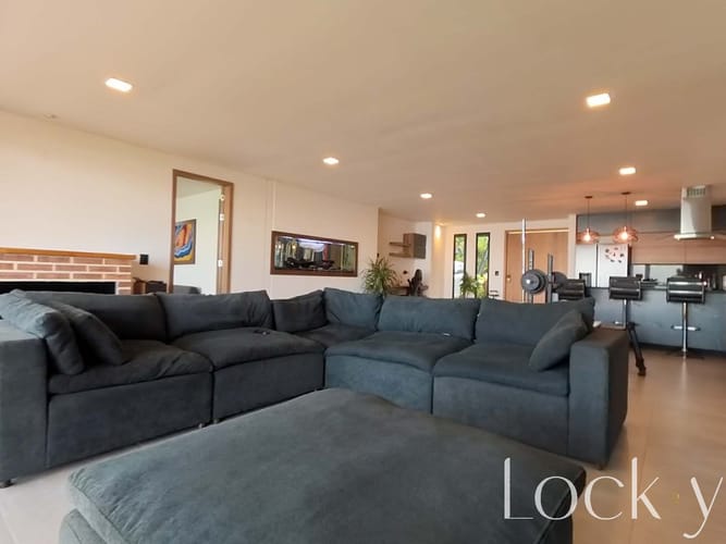 Casa de 2 alcobas en venta en Vallano, Envigado, 230 m² · foto 8 de 16