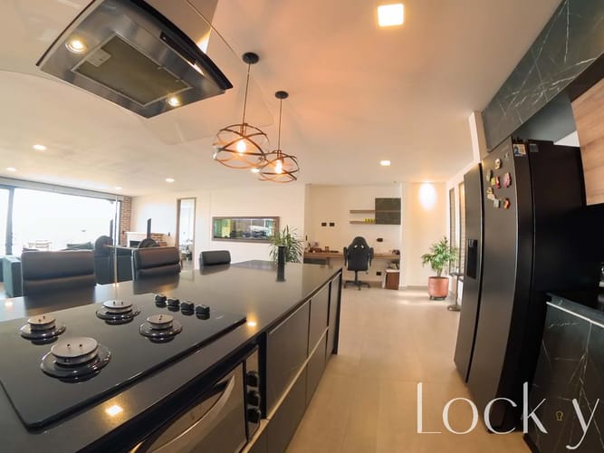 Casa de 2 alcobas en venta en Vallano, Envigado, 230 m² · foto 10 de 16